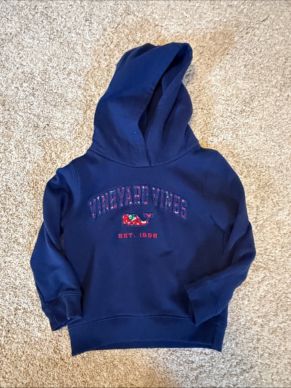 Vineyard vines sweatshirt
